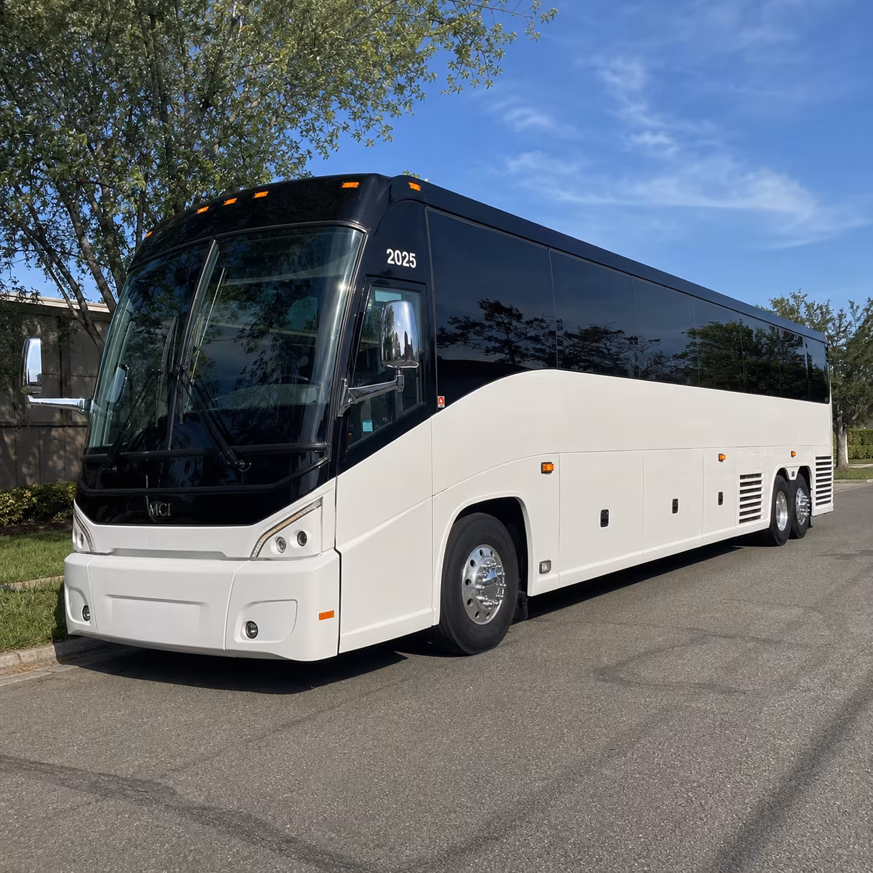 mcclellan palomar airport cld shuttles the closest airport to oceanside