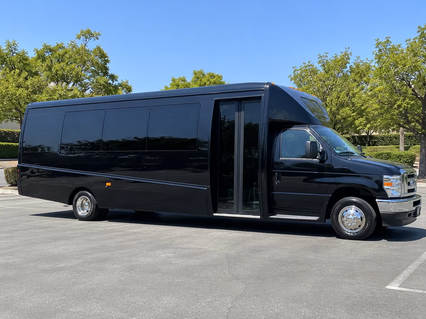 san clemente rent a charter bus for san clemente concerts events