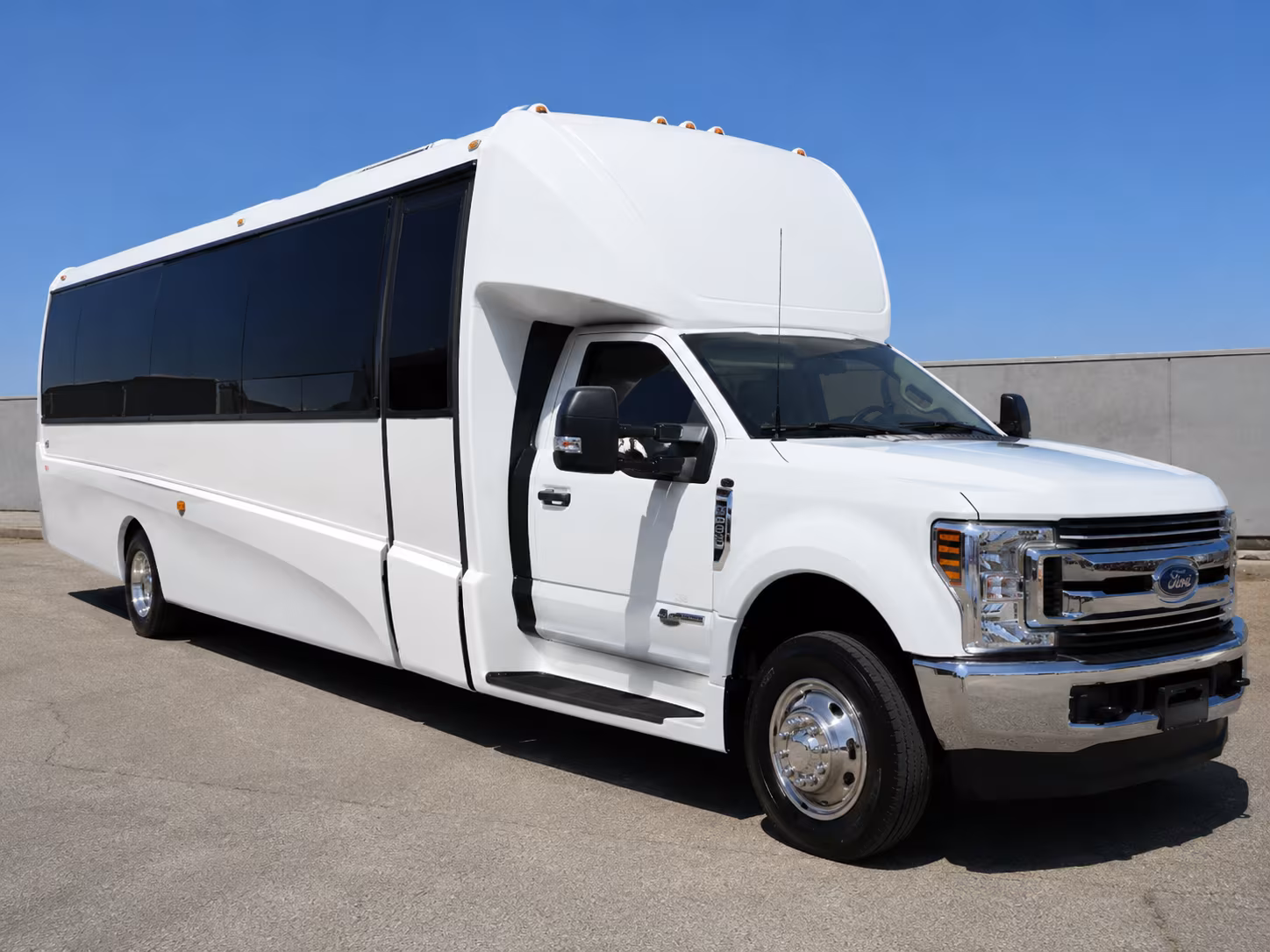 vista airport transfer charter buses for vista groups